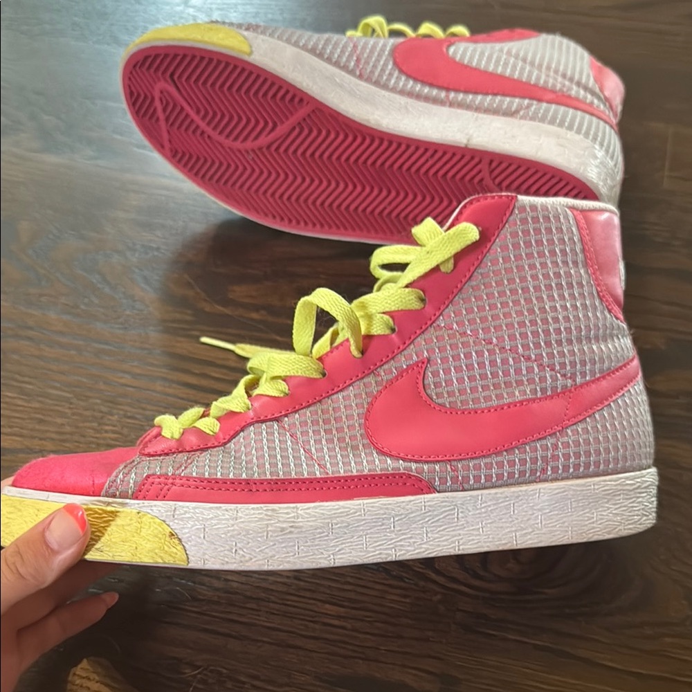 Nike Pink and yellow exclusive blazers